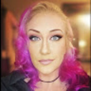 Meet your Posher, Gloria